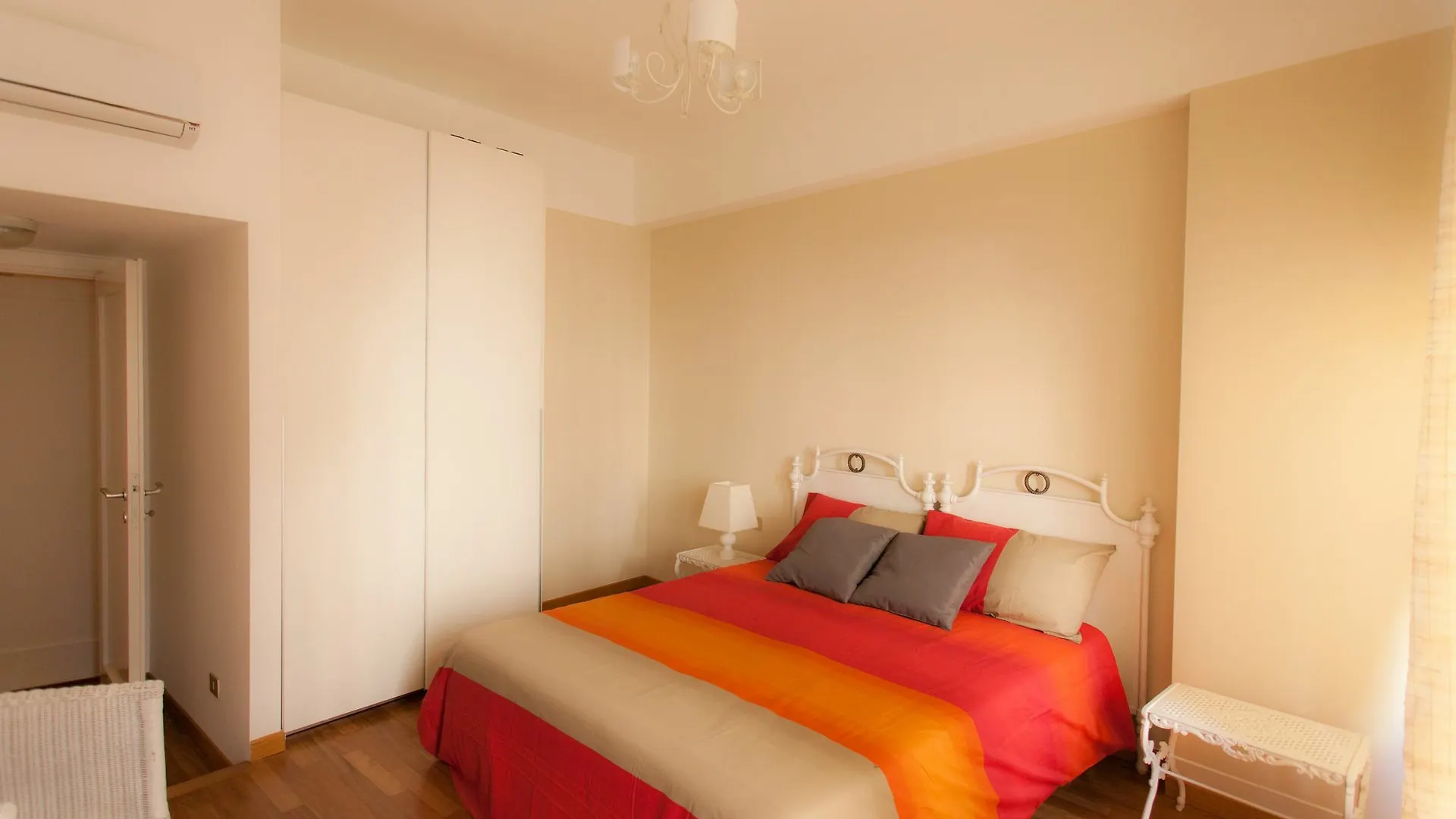 Apartments Sforza Mailand Italien