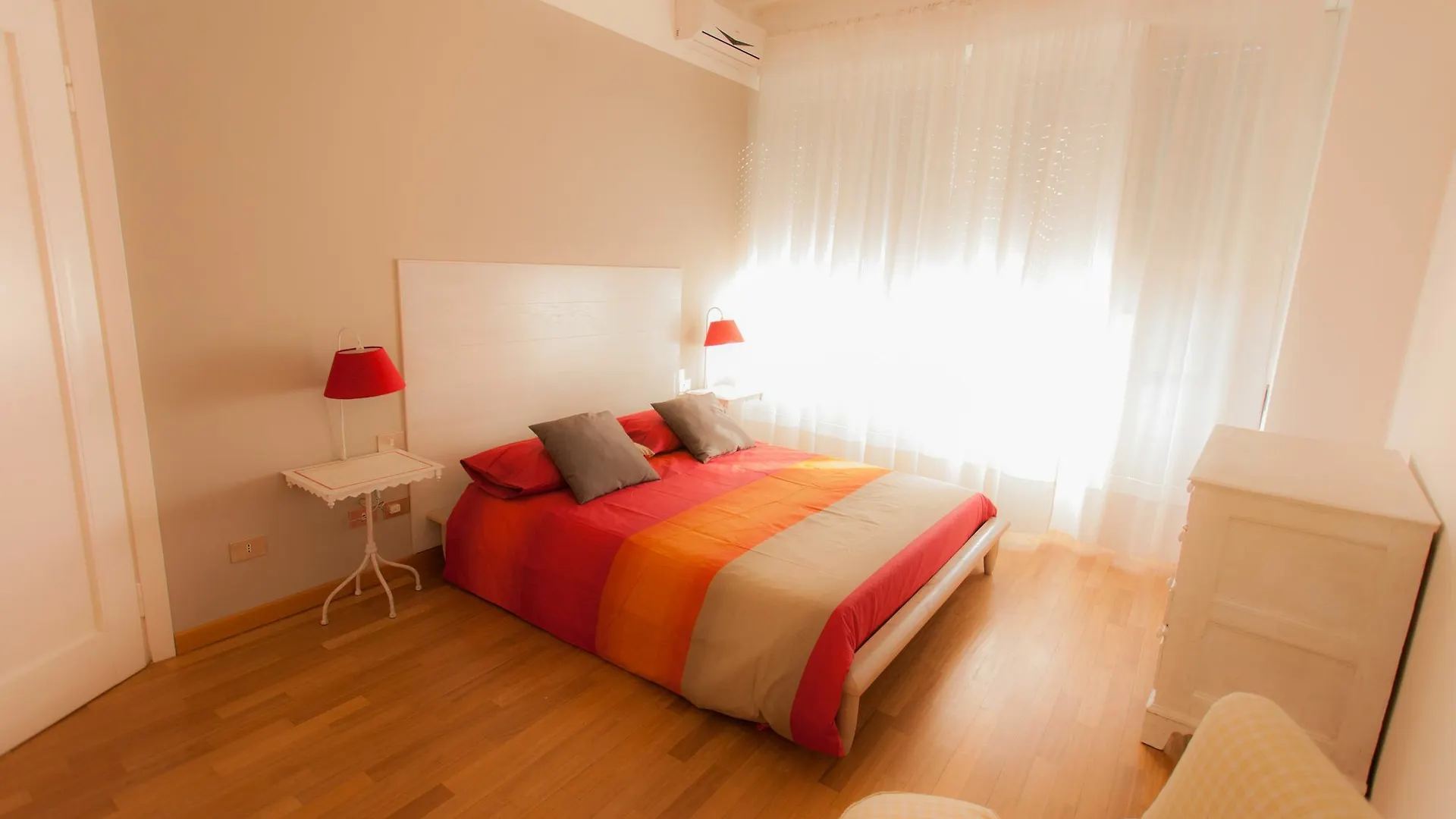 Apartments Sforza Mailand 0*,  Italien